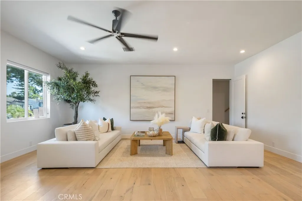 Additional image 11 of 333 Mesa Drive, Costa Mesa, CA 92627