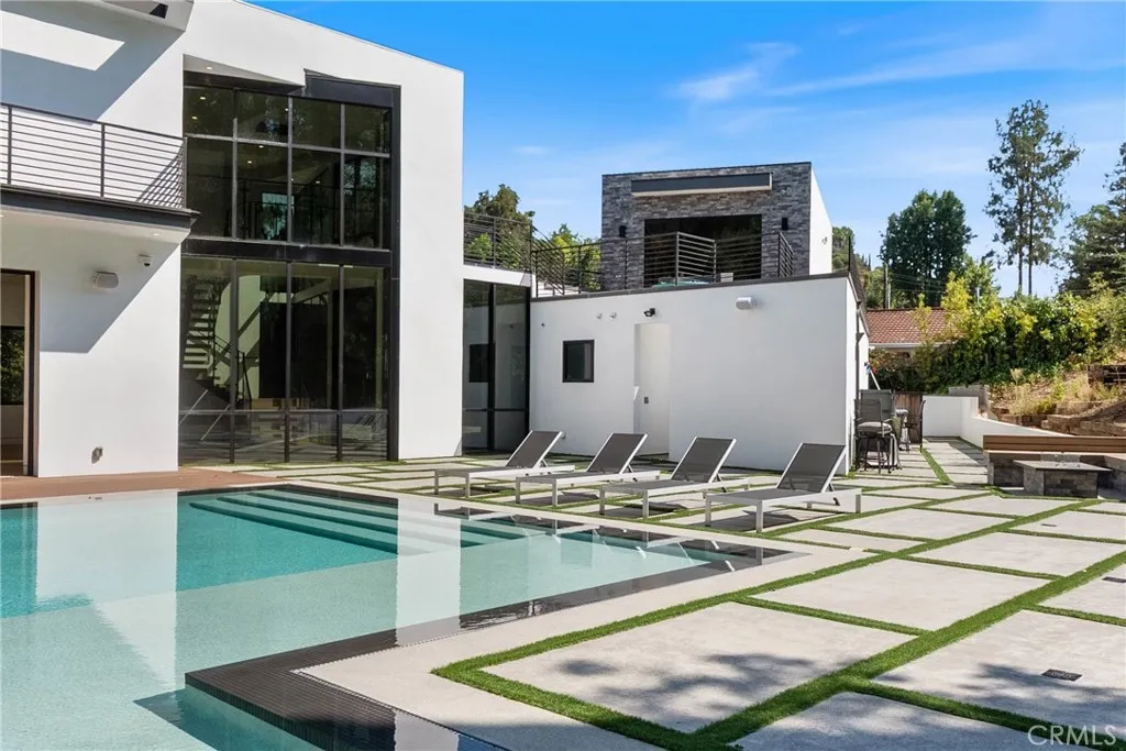 Additional image 4 of 4653 Vanalden Avenue, Tarzana, CA 91356