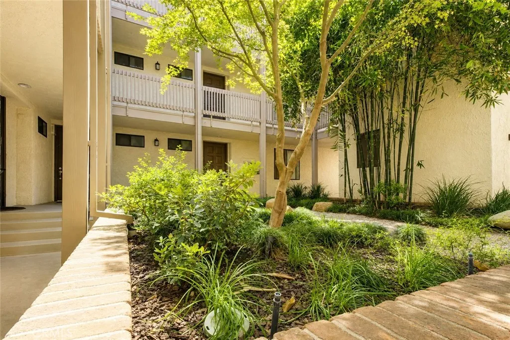 Additional image 25 of 10470 Riverside Dr Unit 102, Toluca Lake, CA 91602