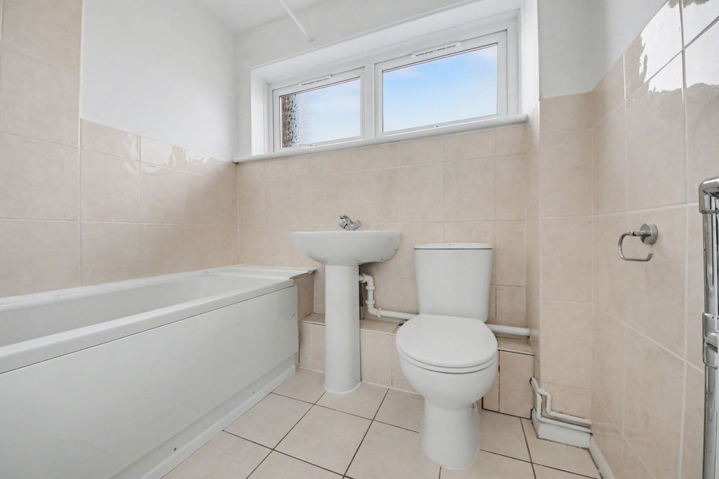 Additional image 11 of 2 bed flat for sale358 Spring Road, Sholing SO19