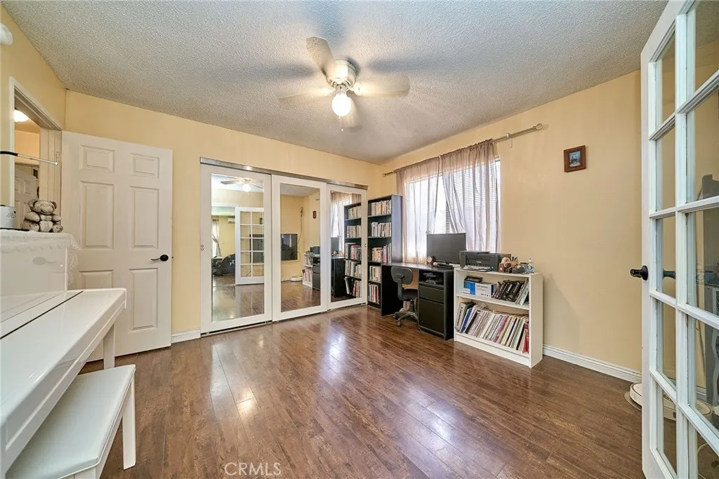 Additional image 14 of 20951 Gault St, Canoga Park, CA 91303
