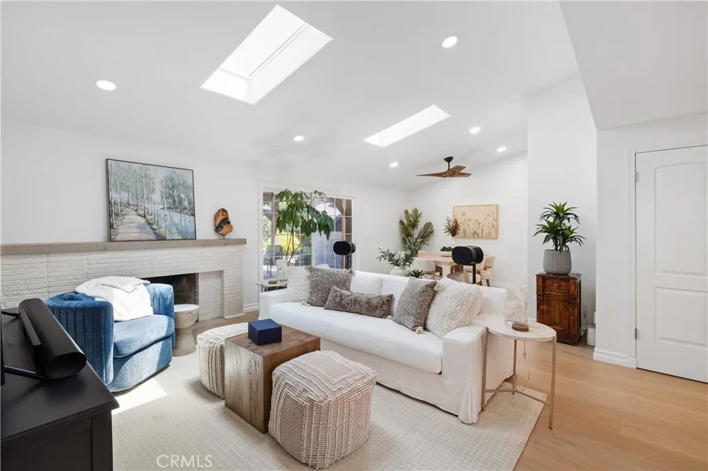 Additional image 6 of 8420 Cozycroft Ave, Winnetka, CA 91306