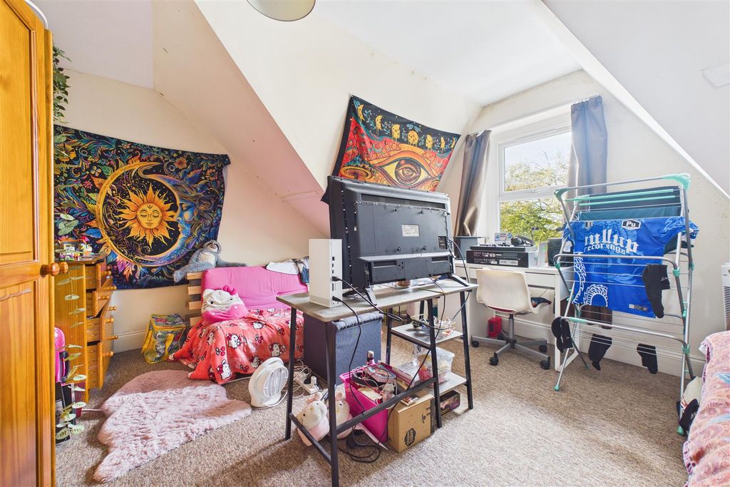 Additional image 25 of 7 bed terraced house for saleGloucester Road, Horfield, Bristol BS7