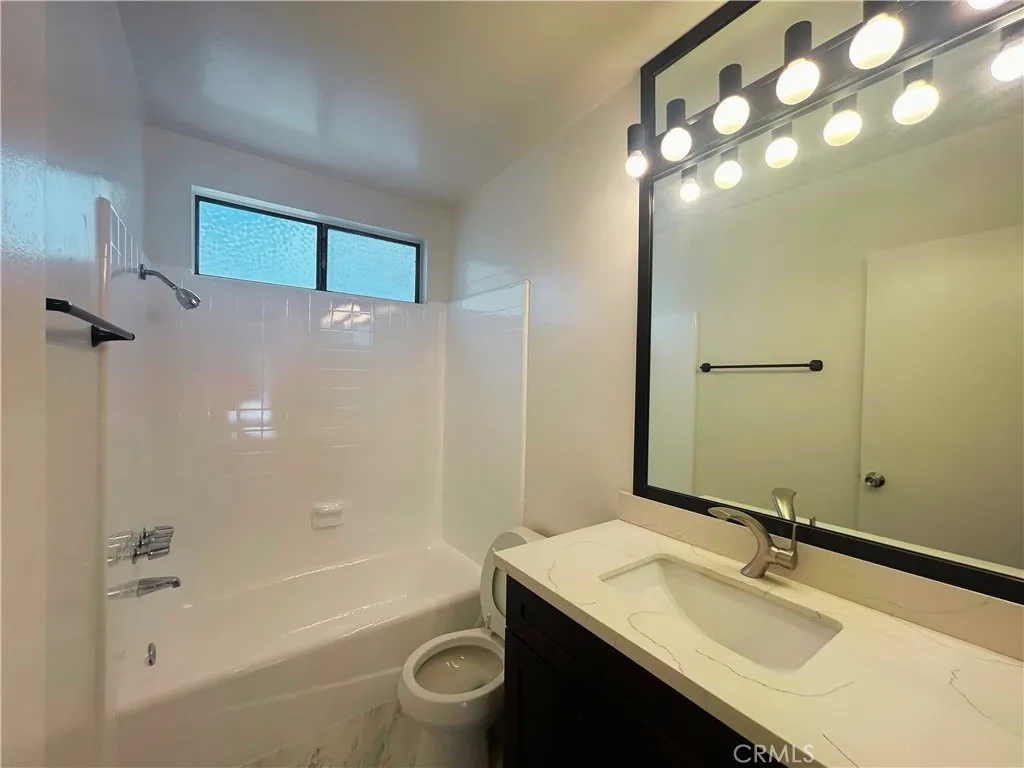 Additional image 25 of 1522 S Centinela Ave Unit 204, Los Angeles, CA 90025