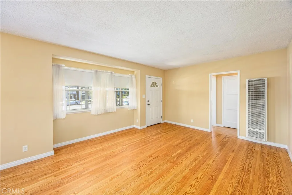 159 E La Verne Ave, Pomona, CA 91767 photo 5