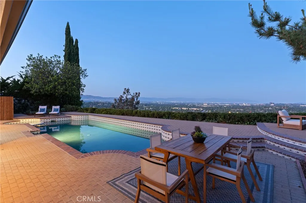 Additional image 5 of 6052 Maury Avenue, Woodland Hills, CA 91367