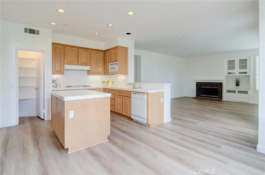 Additional image 85 of 425 Downey Ln, Placentia, CA 92870