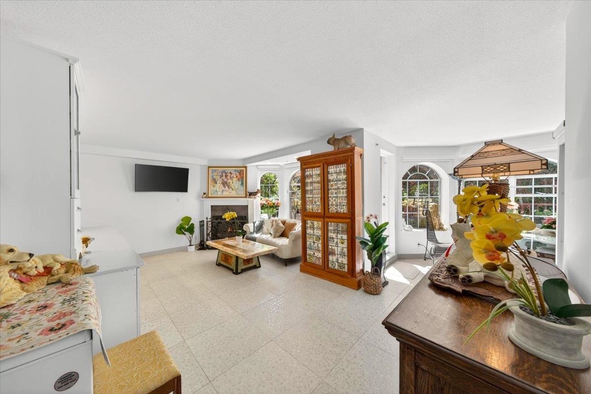 Additional image 6 of 101-888 Bute Street, Vancouver, BC, V6E 1Y5