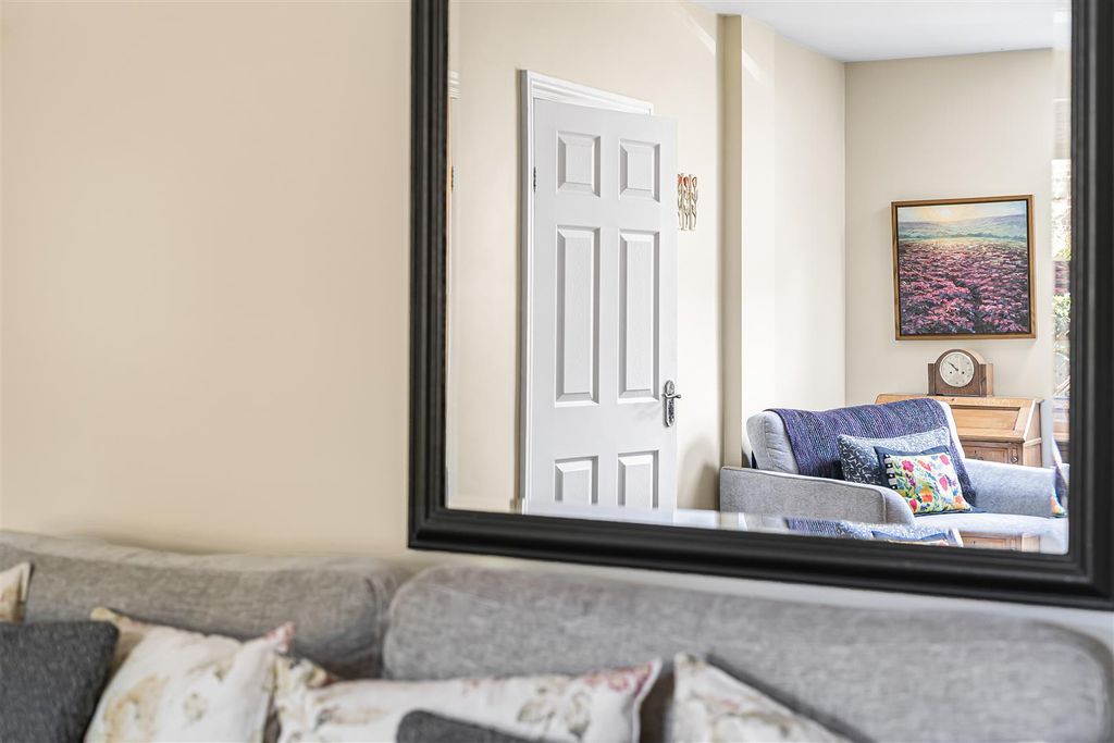 Additional image 13 of 4 bed detached house for saleCollege Rise, Maidenhead SL6