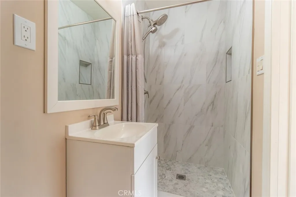 Additional image 32 of 870 N Alexandria Avenue, Los Angeles, CA 90029