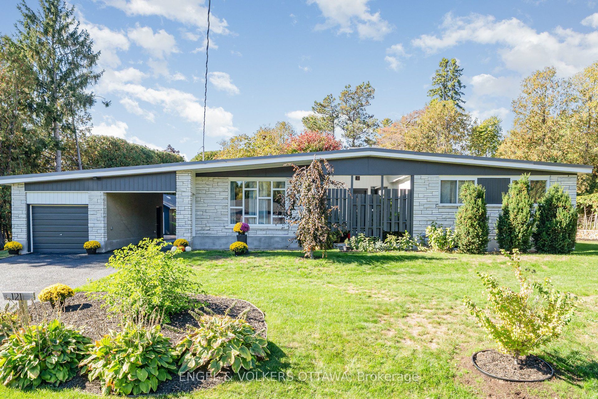121 Grenfell Crescent, Ottawa, ON, K2G 0G5 photo 4