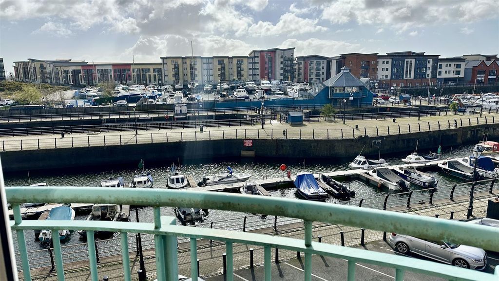 Additional image 20 of 3 bed flat for salePocketts Wharf, Marina, Swansea SA1
