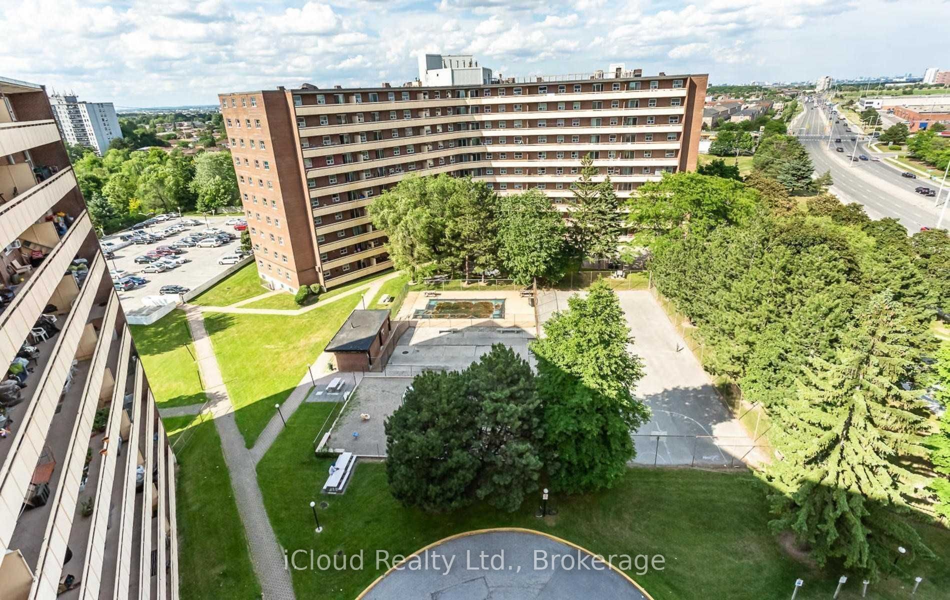 710-3555 Derry Road E, Mississauga, ON, L4T 1B2