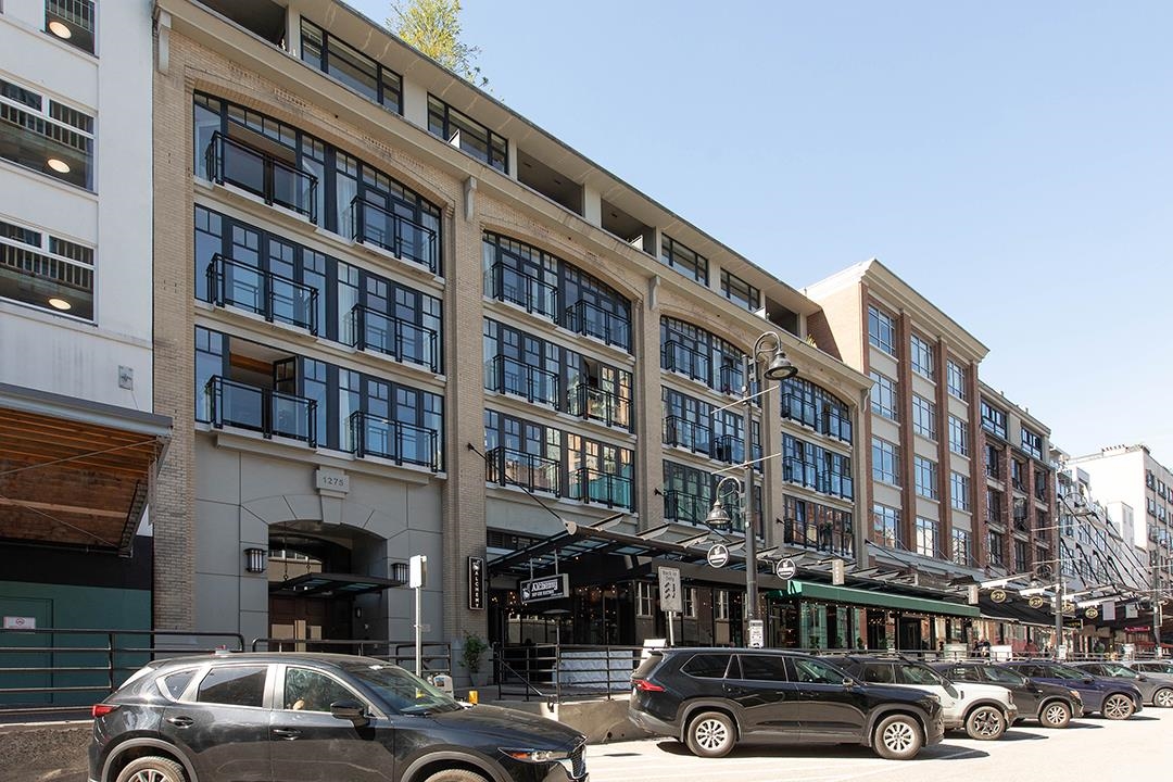 411-1275 Hamilton Street, Vancouver, BC, V6B 1E2