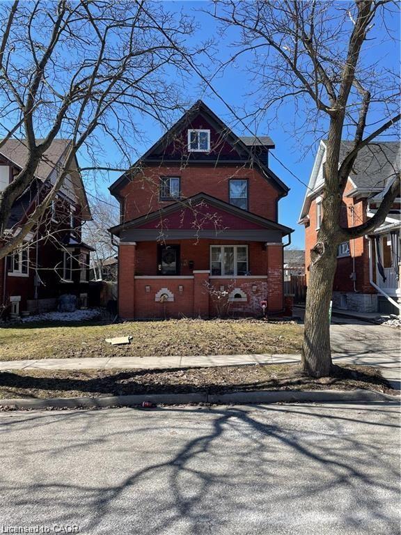 Upper-48 Betzner Avenue N, Kitchener, ON, N2H 3B9