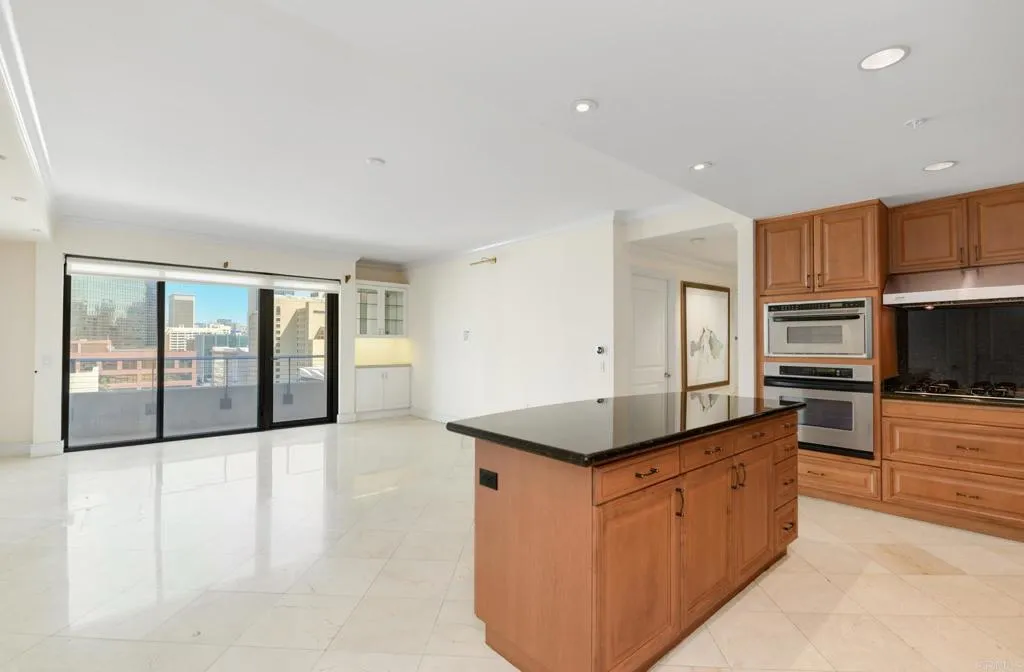 Additional image 6 of 645 Front Street Unit 1304, San Diego, CA 92101