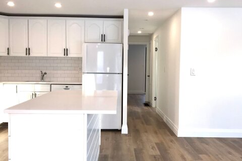 Additional image 8 of Main Floor-697 Downview Crescent, Oshawa, ON, L1H 7W4