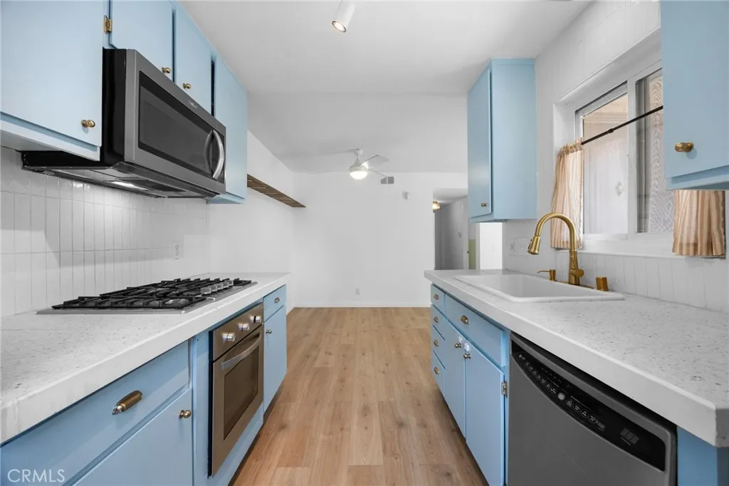 Additional image 54 of 1330 Cabrillo Park Dr Unit F, Santa Ana, CA 92701