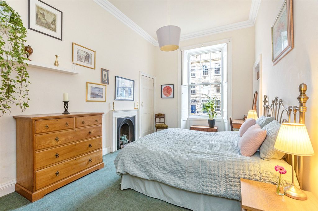 Additional image 12 of 4 bed flat for saleScotland Street, New Town, Edinburgh EH3