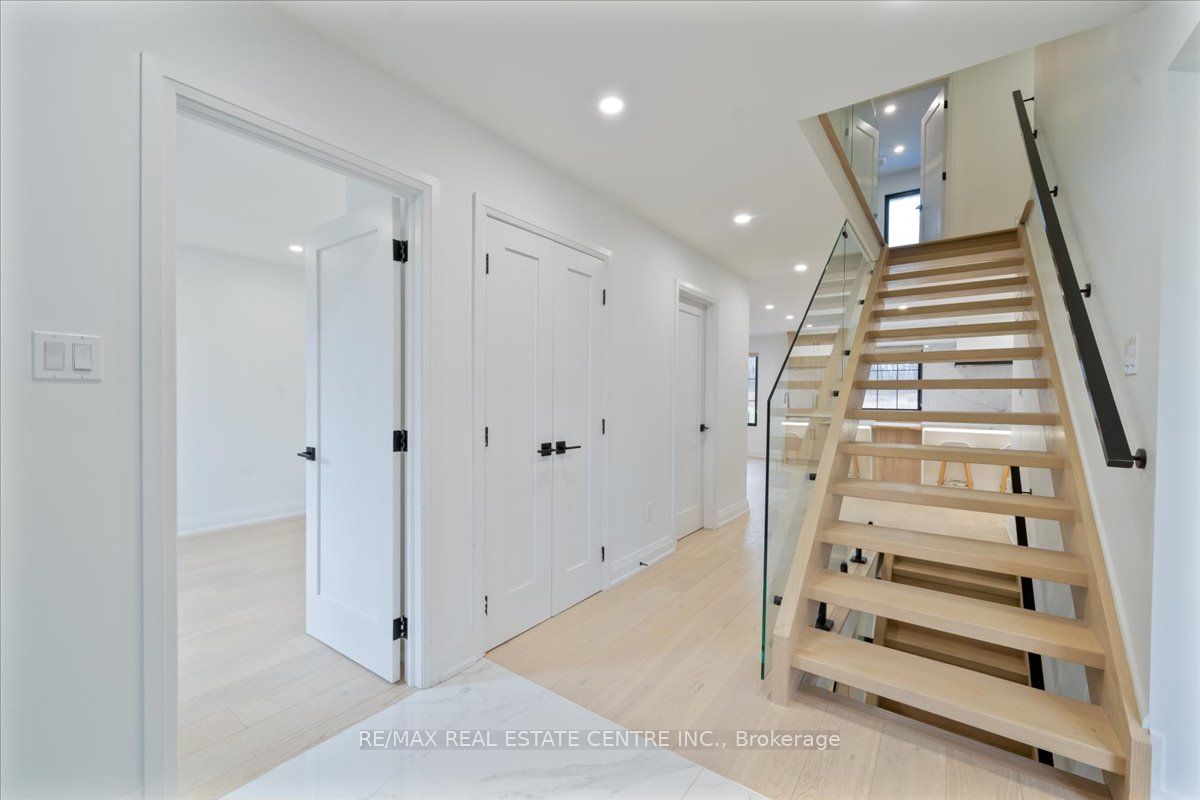 Additional image 5 of 32 Elena Court, Hamilton, ON, L9C 7P7
