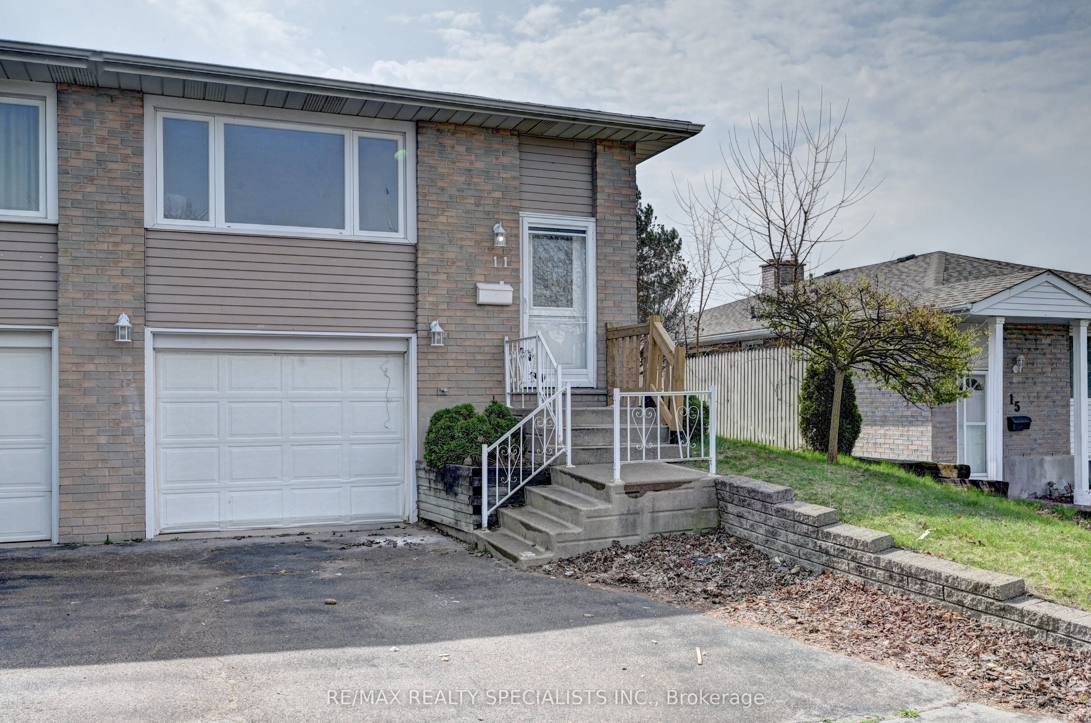 Additional image 3 of 11 Dinison Crescent, Kitchener, ON, N2E 2W3