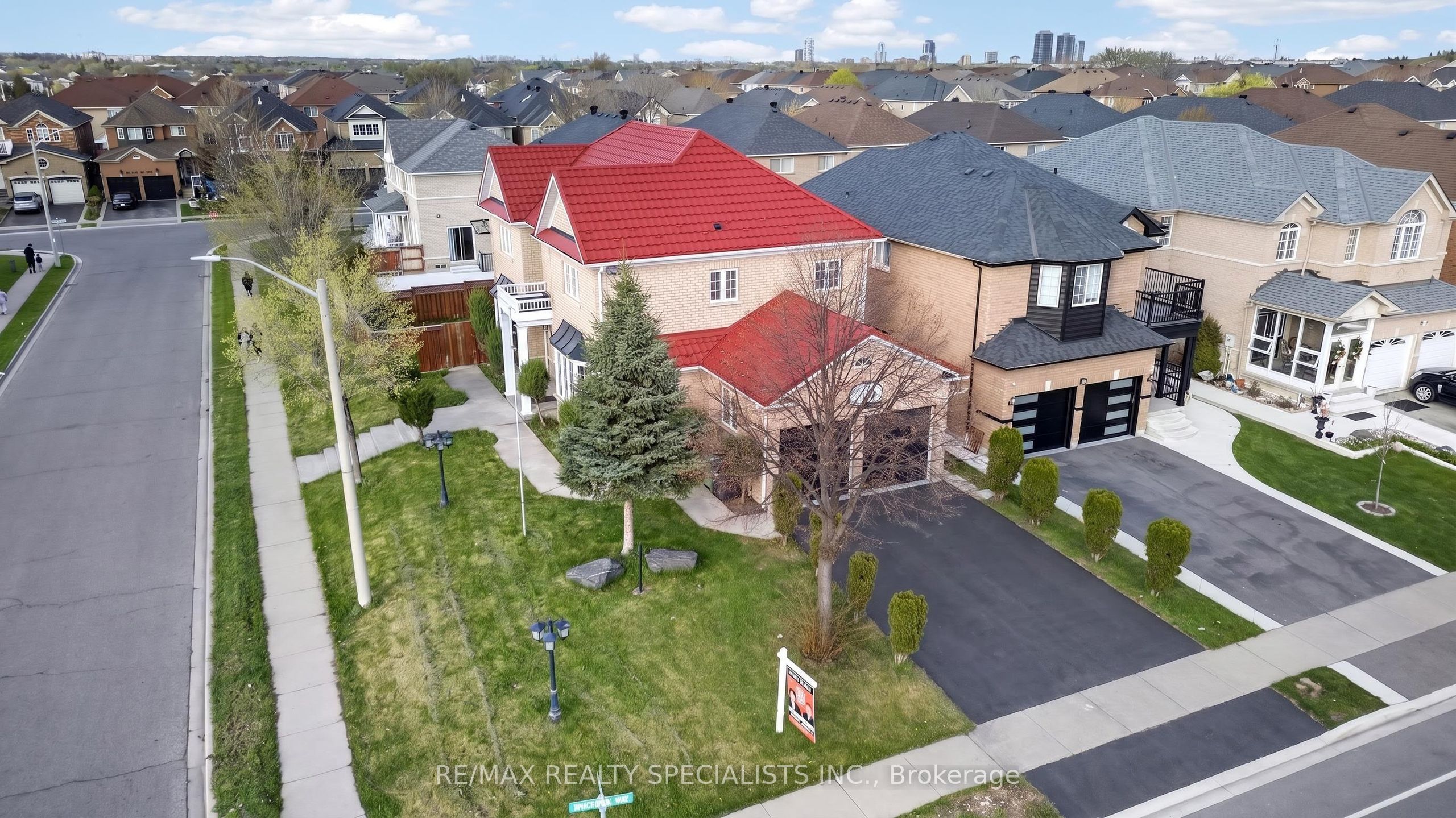 2 Loggers Lane, Brampton, ON, L6X 4T3 photo 3