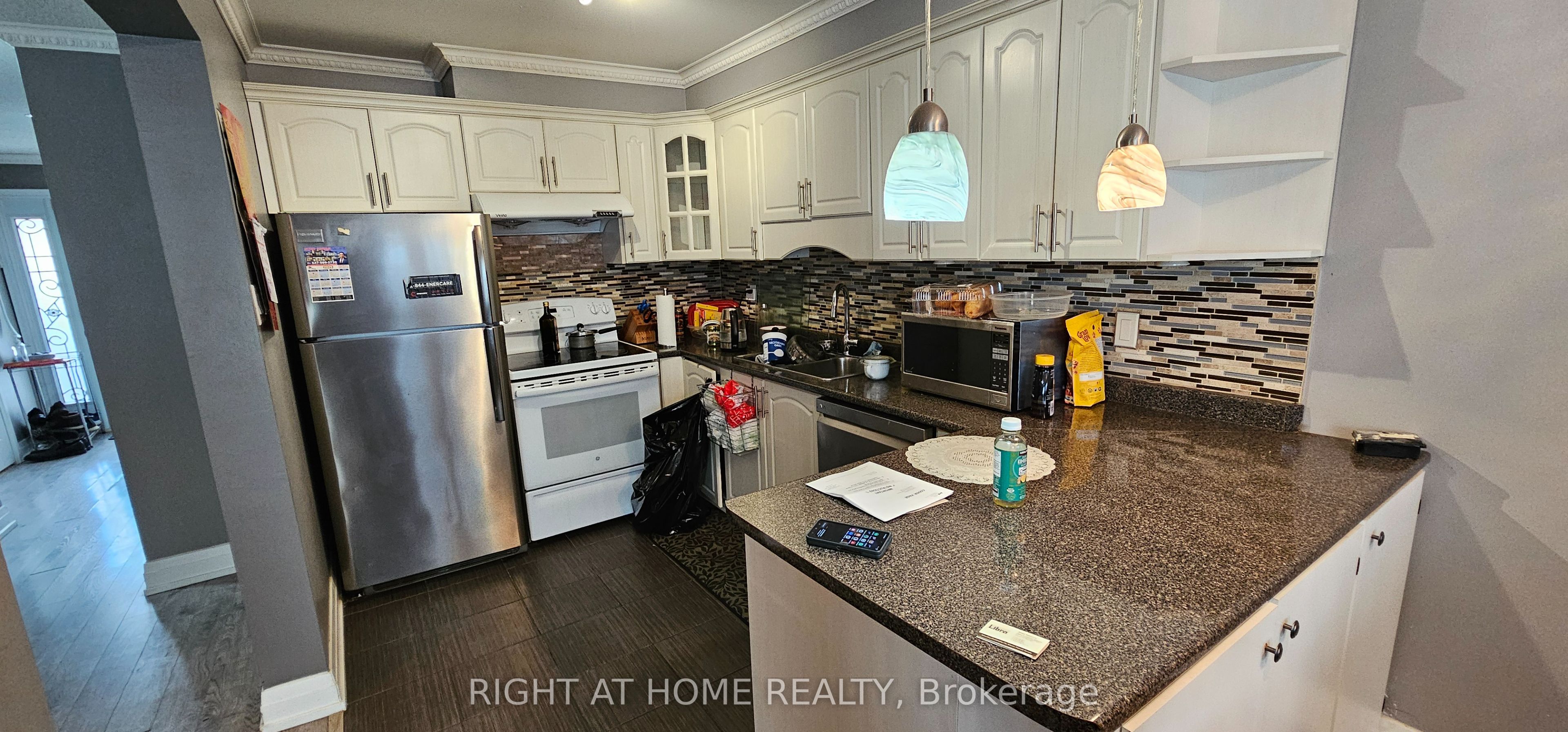 Additional image 3 of 72-3525 Brandon Gate Drive, Mississauga, ON, L4T 3M3