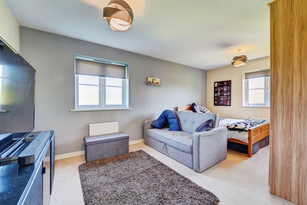 Additional image 26 of 5 bed detached house for saleMaskell Drive, Bedford MK41