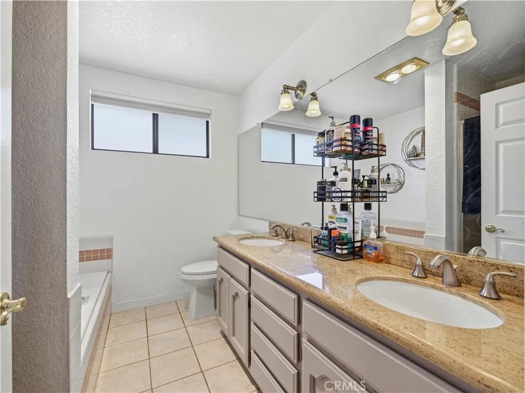 Additional image 77 of 22319 Lull Street, Canoga Park, CA 91304