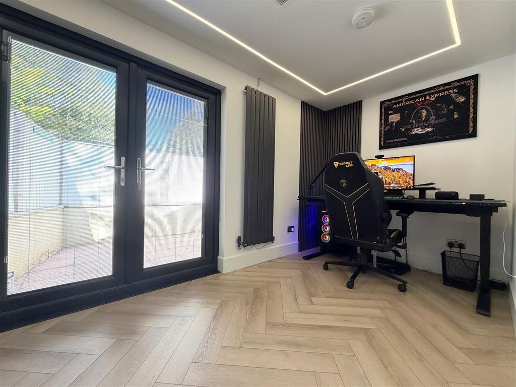 Additional image 10 of 5 bed detached house for saleGreenlees Road, Cambuslang, Glasgow G72