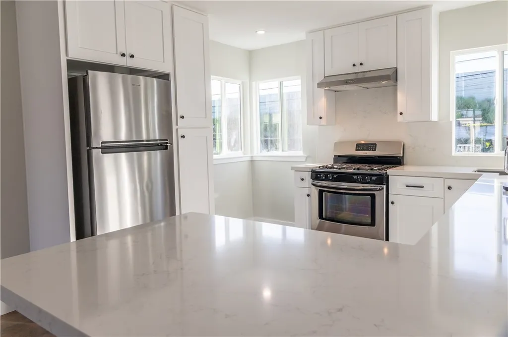 1615 E Hardwick St, Long Beach, CA 90807 photo 3