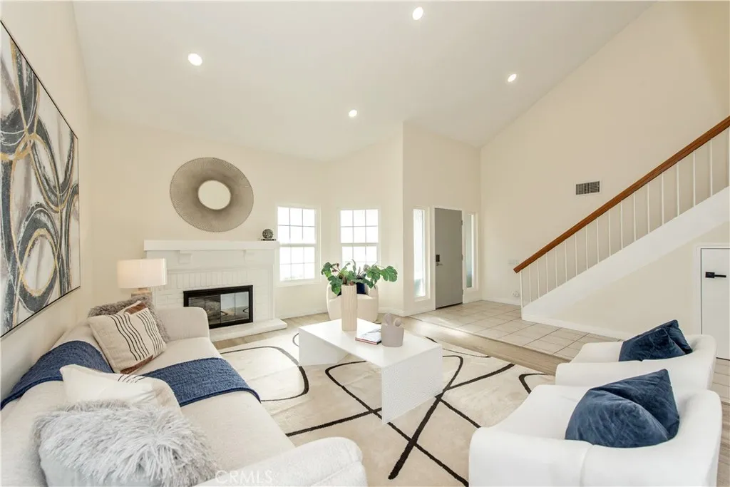 Additional image 12 of 19 Alabaster, Irvine, CA 92614