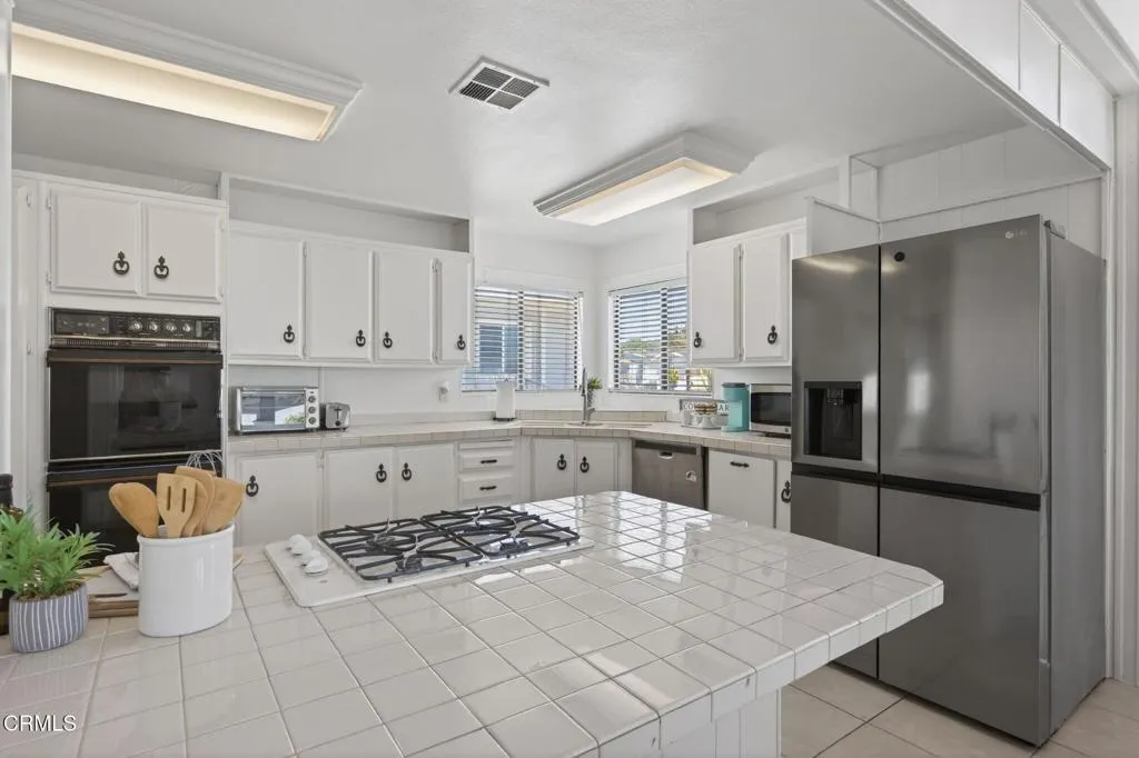 Additional image 70 of 84 Poinsettia Gardens Drive, Ventura, CA 93004