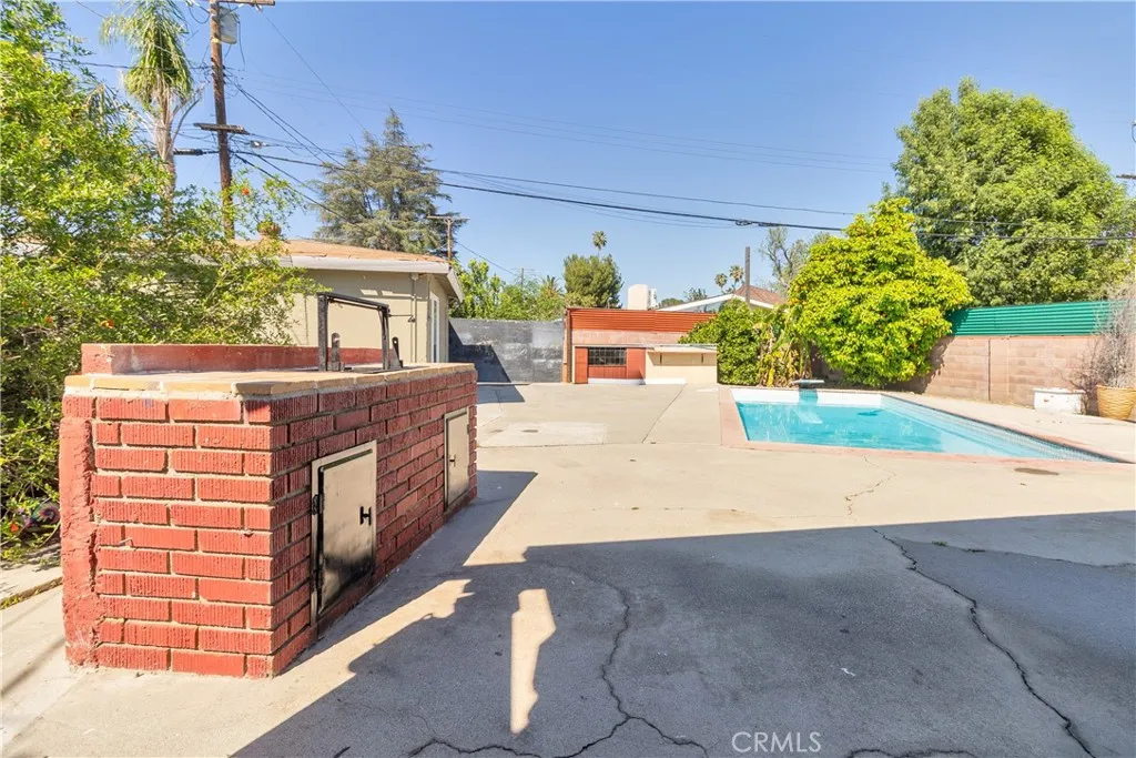 Additional image 39 of 20309 Roscoe Blvd, Winnetka, CA 91306