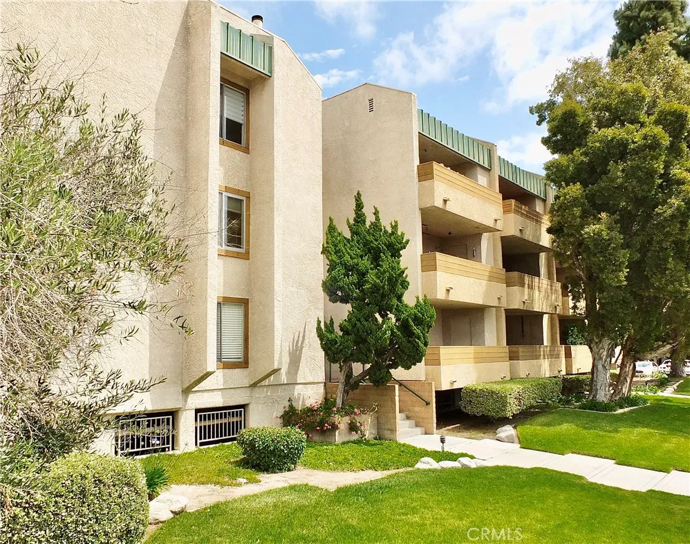 Additional image 94 of 12121 Centralia Street Unit 206, Lakewood, CA 90715