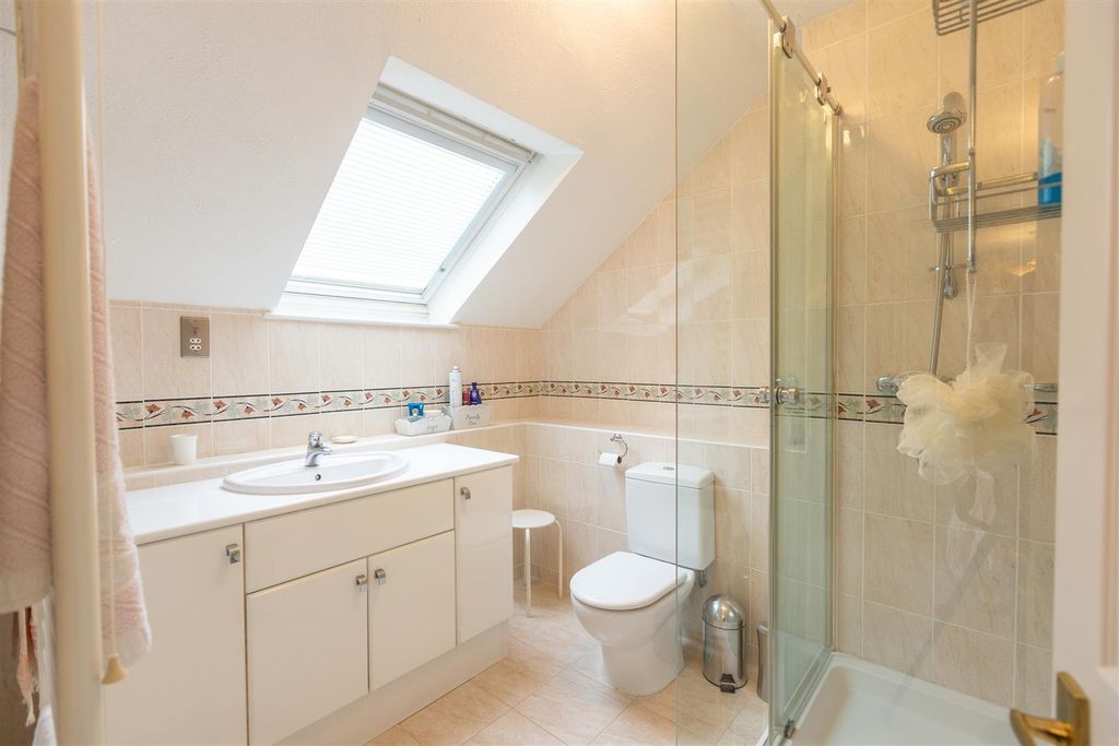 Additional image 10 of 3 bed flat for salePocketts Wharf, Marina, Swansea SA1