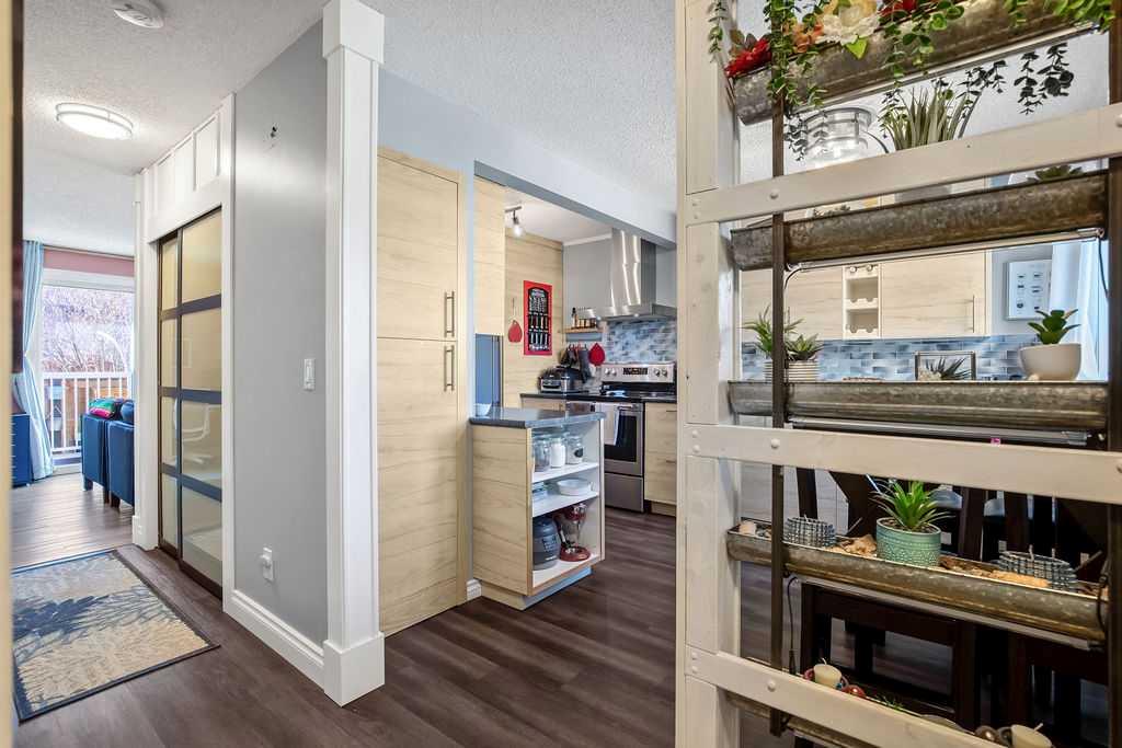 4-51 Big Hill Way SE, Airdrie, AB, T4A 1M7 photo 5