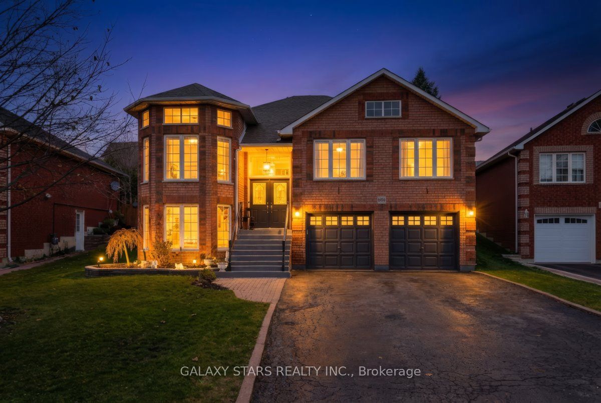 888 Oberland Drive, Oshawa, ON, L1K 2M2