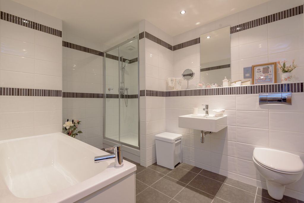 Additional image 14 of 2 bed flat for sale16 Hamilton Court, Cromwell Road, North Berwick, East Lothian EH39