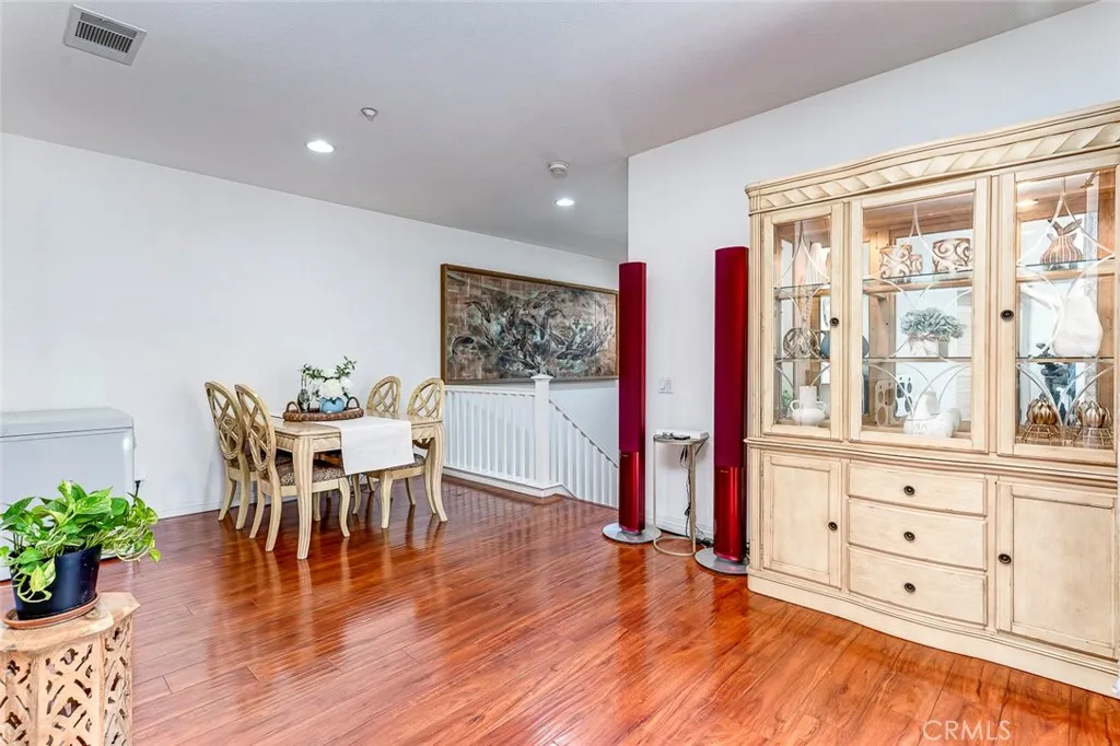 1264 Mcfadden Dr, Fullerton, CA 92833 photo 4