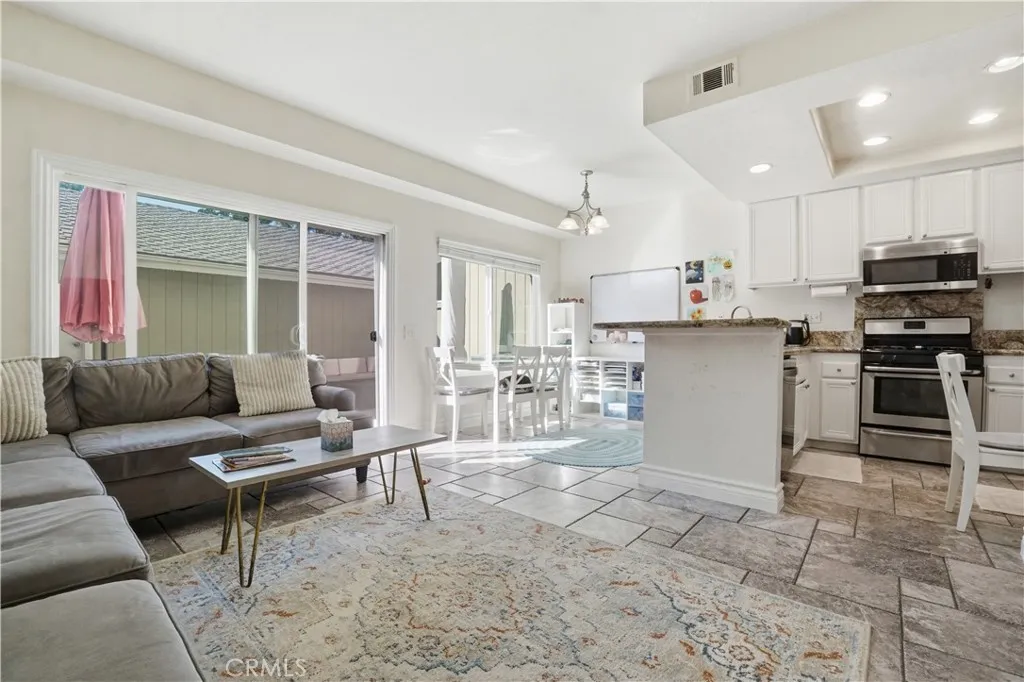 Additional image 66 of 48 Monroe, Irvine, CA 92620