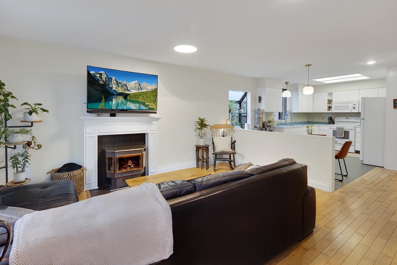 Additional image 3 of 1736 Langan Avenue, Port Coquitlam, BC, V3C 1K7