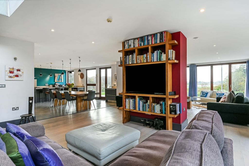 Additional image 9 of 4 bed property for saleSmugglers Lane, Bosham, Chichester PO18