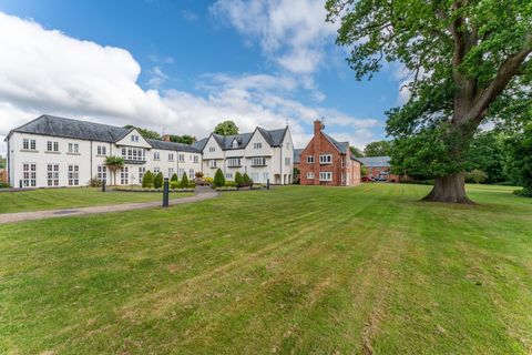 Fowke Street, Rothley LE7
