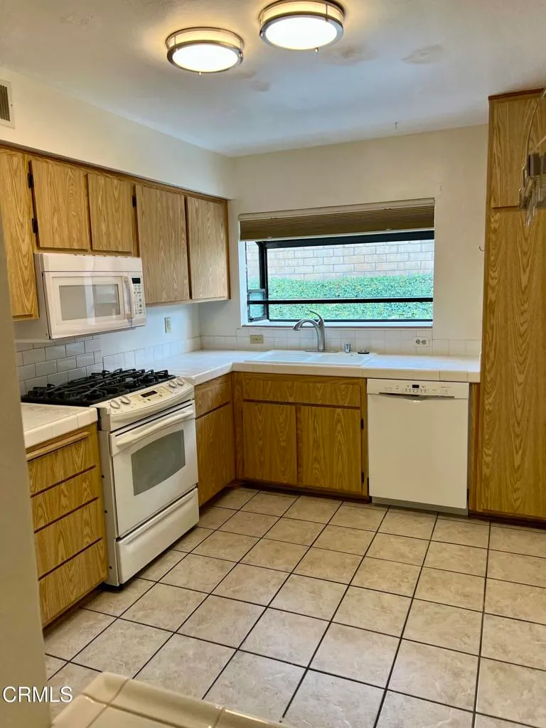 Additional image 40 of 771 Seneca Street Unit D51, Ventura, CA 93001