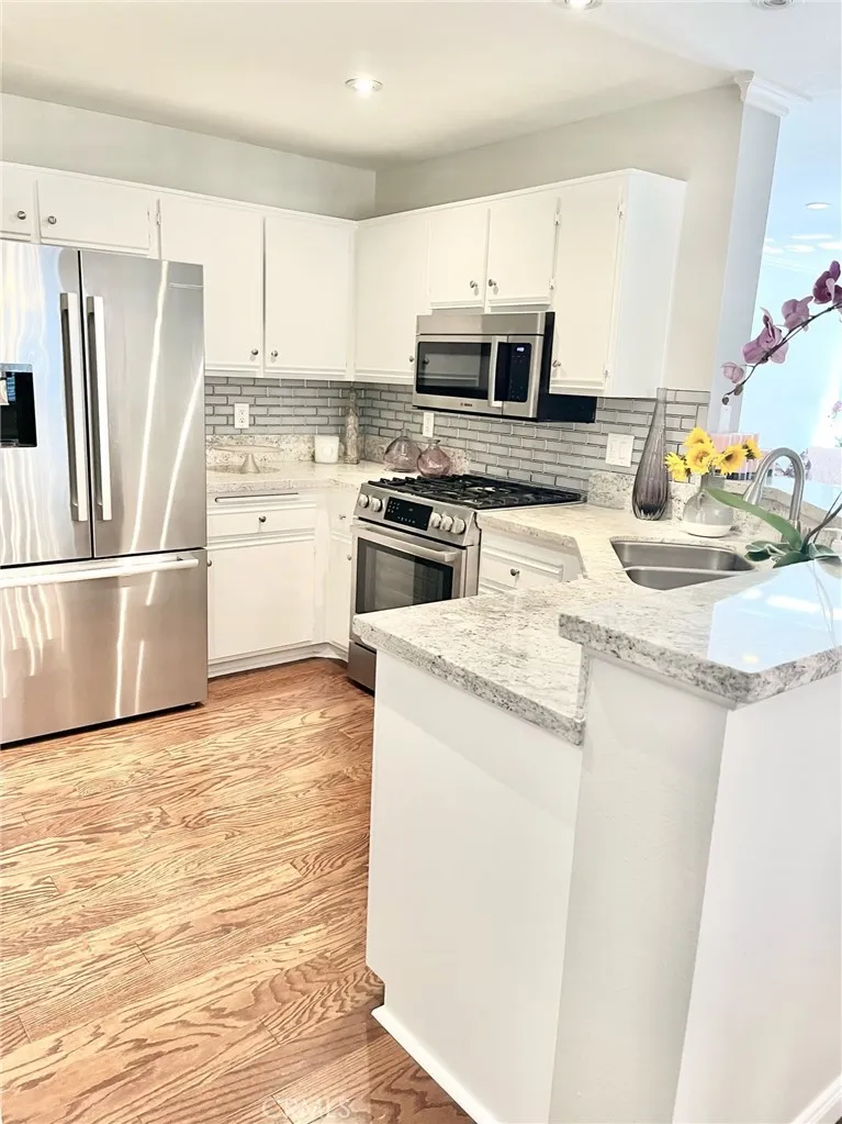 Additional image 77 of 197 Via Colinas, Thousand Oaks, CA 91362