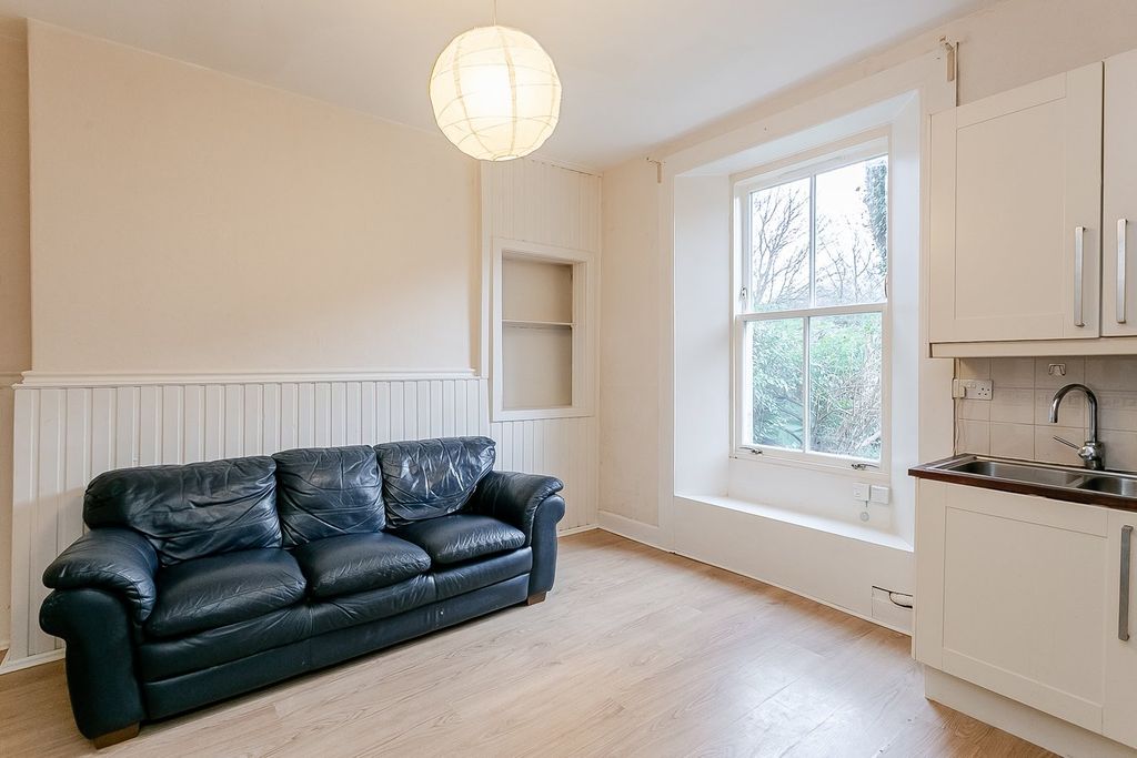 Additional image 3 of 1 bed flat for salePrince Regent Street, Leith, Edinburgh EH6