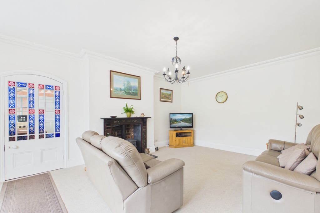 Additional image 2 of 3 bed flat for saleGloucester Road, Ross-On-Wye, Herefordshire HR9