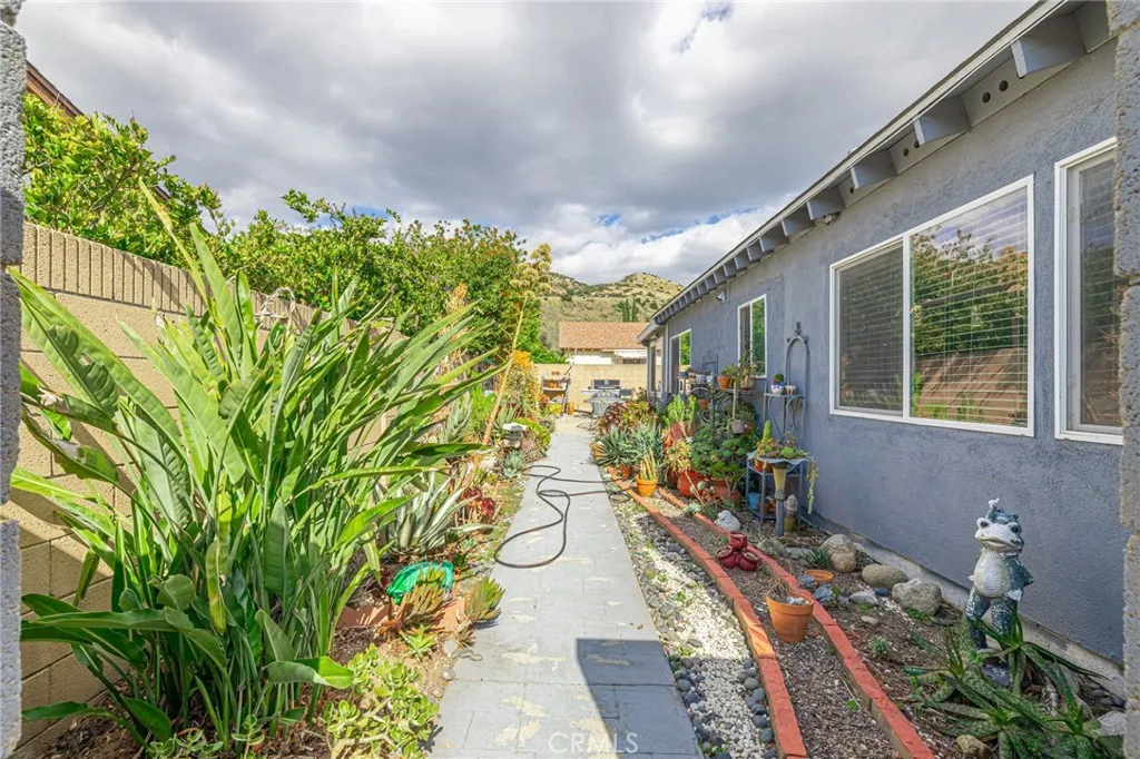 Additional image 83 of 2078 N Swindon Ave, Simi Valley, CA 93063