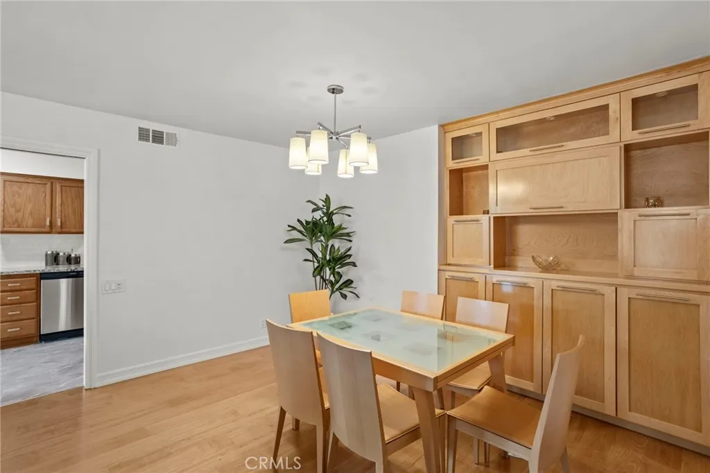 4915 Tyrone Avenue Unit 136, Sherman Oaks, CA 91423 photo 5